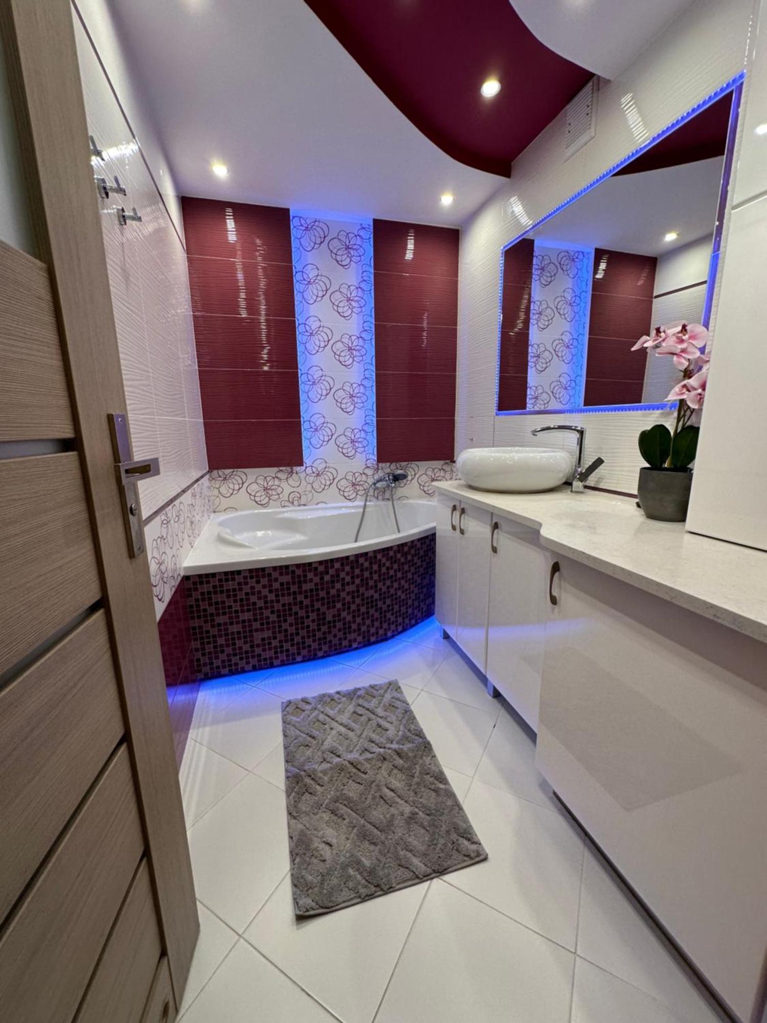 Large, Luxury Condo With Sauna Przemyśl Kültér fotó
